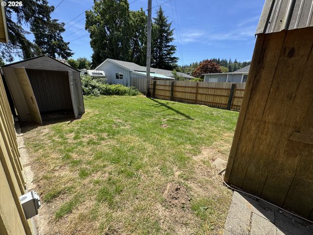 1503 N 2ND Ave, Kelso, WA 98626
