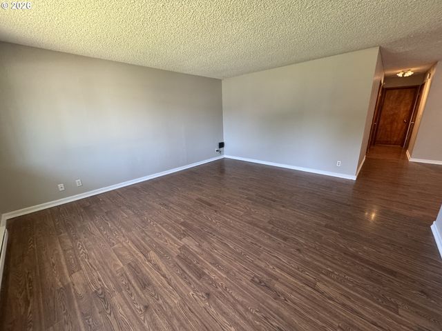 1503 N 2ND Ave, Kelso, WA 98626