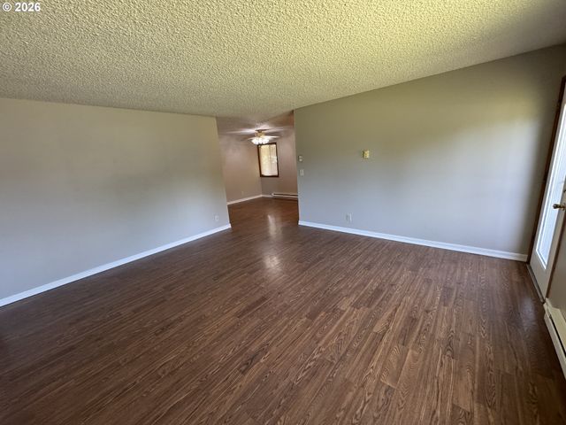1503 N 2ND Ave, Kelso, WA 98626