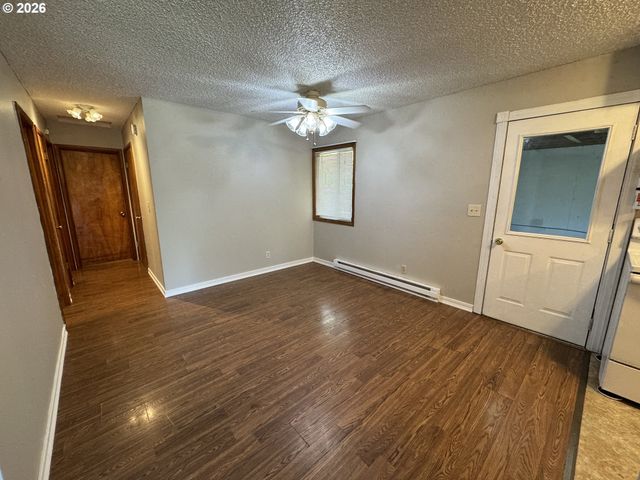 1503 N 2ND Ave, Kelso, WA 98626
