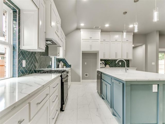 10121 St Patrick Drive, Midwest City, OK 73130