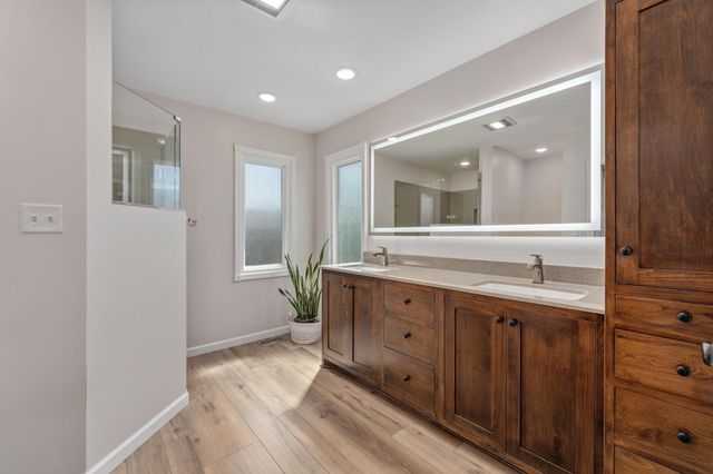 2225 N Gentry Ln, El Dorado, KS 67042