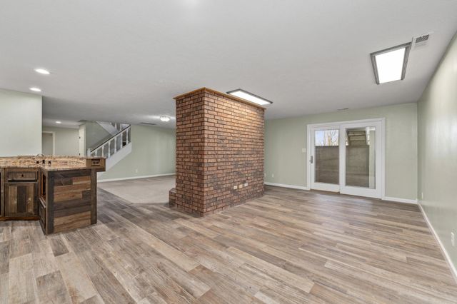 2225 N Gentry Ln, El Dorado, KS 67042