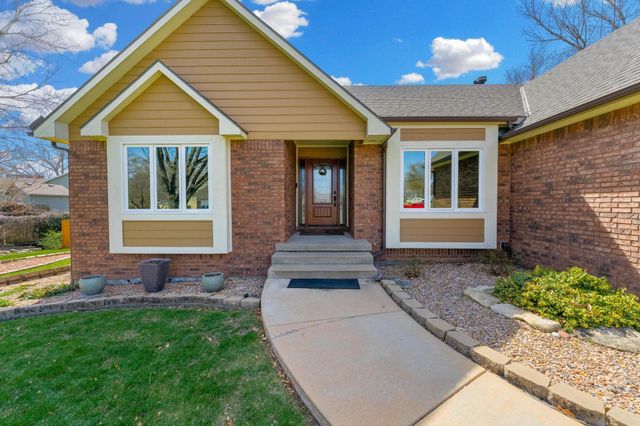 2225 N Gentry Ln, El Dorado, KS 67042