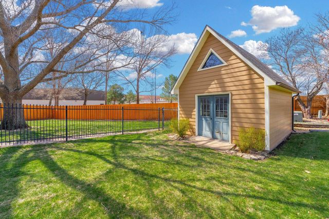 2225 N Gentry Ln, El Dorado, KS 67042