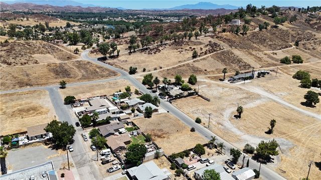 717 Illinois Street, Lake Elsinore, CA 92530