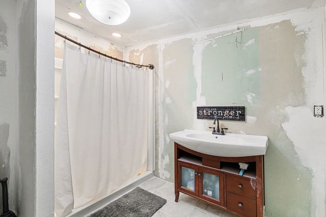 44 Opossum Hollow Rd, Gordonsville, TN 38563