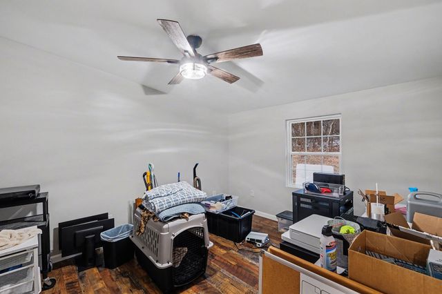 44 Opossum Hollow Rd, Gordonsville, TN 38563