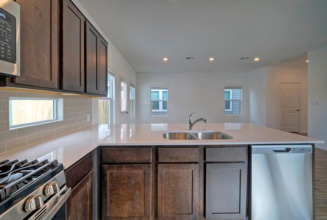 1317 Linwood ST, Leander, TX 78641