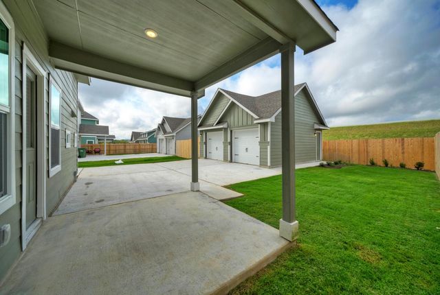 1317 Linwood ST, Leander, TX 78641