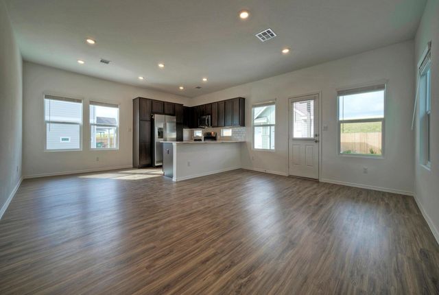 1317 Linwood ST, Leander, TX 78641