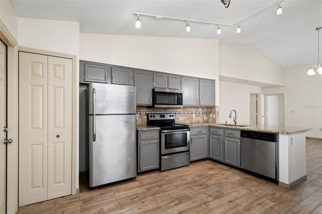 1254 INDIAN BLUFF DRIVE, Apopka, FL 32703