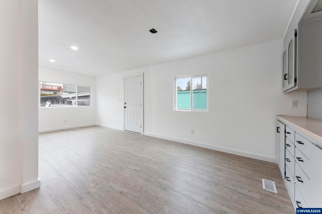 4424 SE Roethe Rd 3, Milwaukie, OR 97267