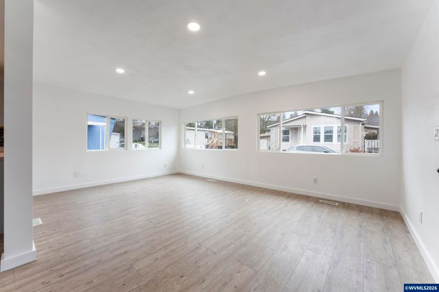 4424 SE Roethe Rd 3, Milwaukie, OR 97267