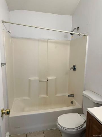 2018 121st Street 2nd Floor, College Point, NY 11356