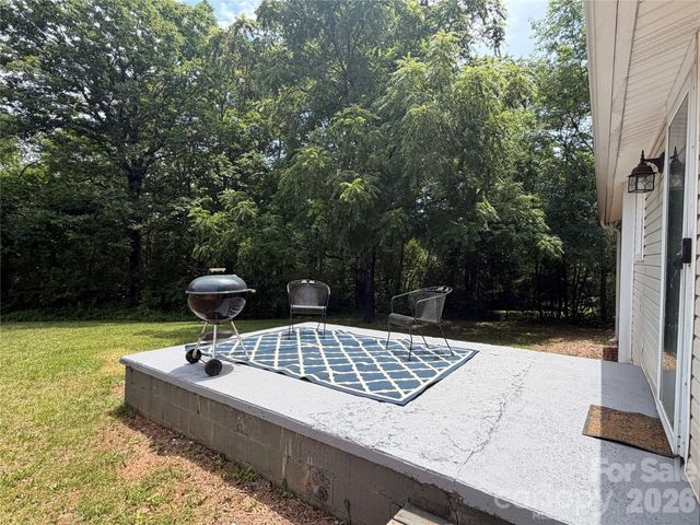 68 Doc Stokes Drive, Taylorsville, NC 28681