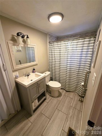 68 Doc Stokes Drive, Taylorsville, NC 28681