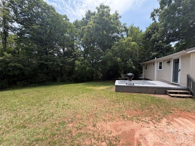 68 Doc Stokes Drive, Taylorsville, NC 28681