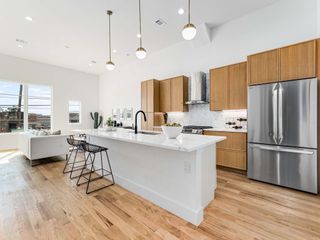 2080 Kelly 105, Dallas, TX 75215