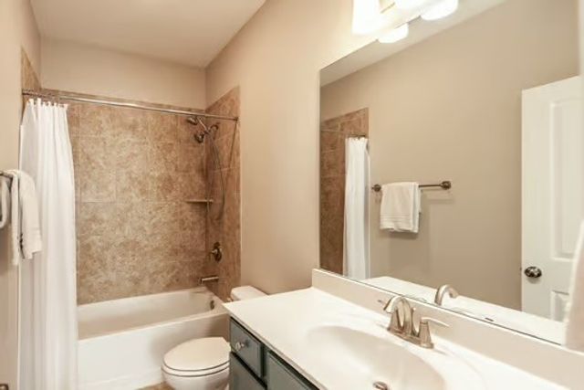 2792 Americus Dr, Thompsons Station, TN 37179