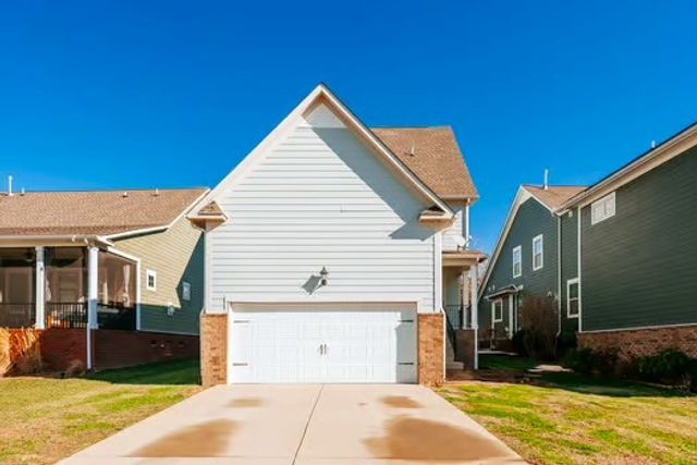 2792 Americus Dr, Thompsons Station, TN 37179