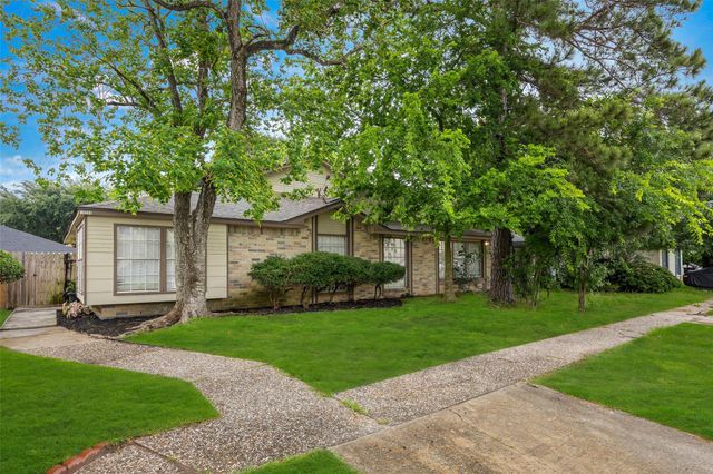10066 Sharpton Drive, Houston, TX 77038