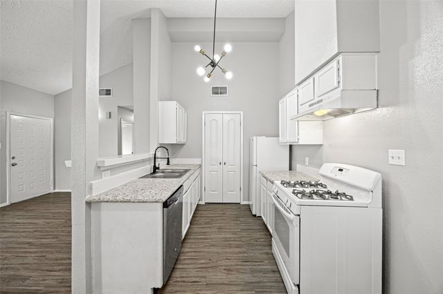 10066 Sharpton Drive, Houston, TX 77038