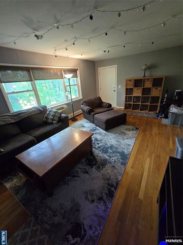 12 Rolling Ridge Road, Montvale, NJ 07645