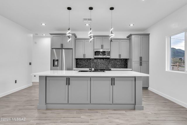 7853 S Cardinal Avenue, Tucson, AZ 85746