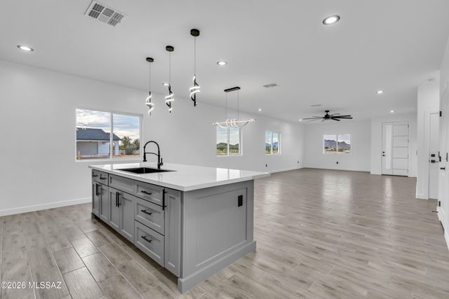 7853 S Cardinal Avenue, Tucson, AZ 85746