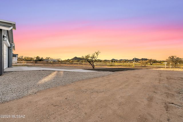 7853 S Cardinal Avenue, Tucson, AZ 85746