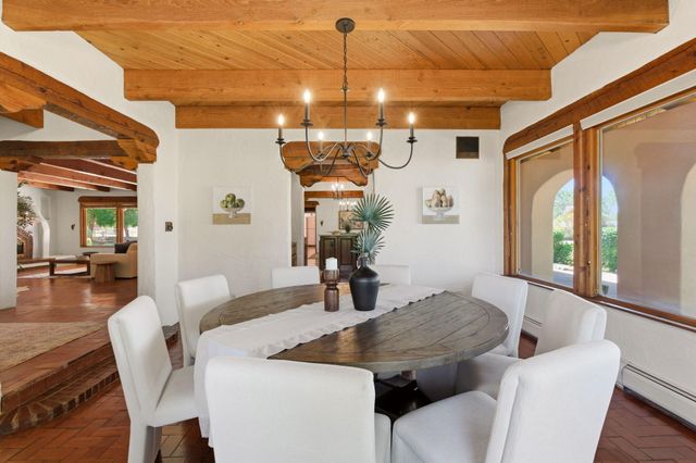 8805 Rio Grande Boulevard NW, Los Ranchos, NM 87114