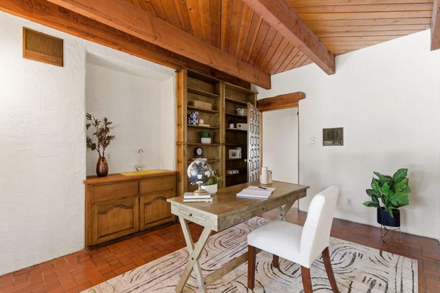 8805 Rio Grande Boulevard NW, Los Ranchos, NM 87114