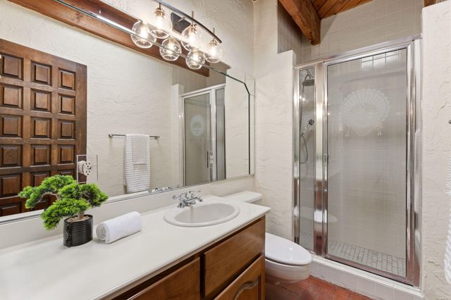 8805 Rio Grande Boulevard NW, Los Ranchos, NM 87114