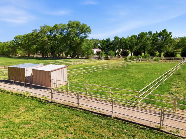 8805 Rio Grande Boulevard NW, Los Ranchos, NM 87114