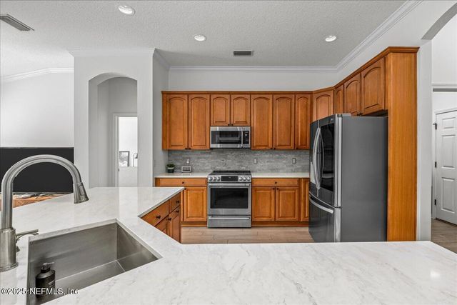 1821 VISTA LAKES Drive, Fleming Island, FL 32003