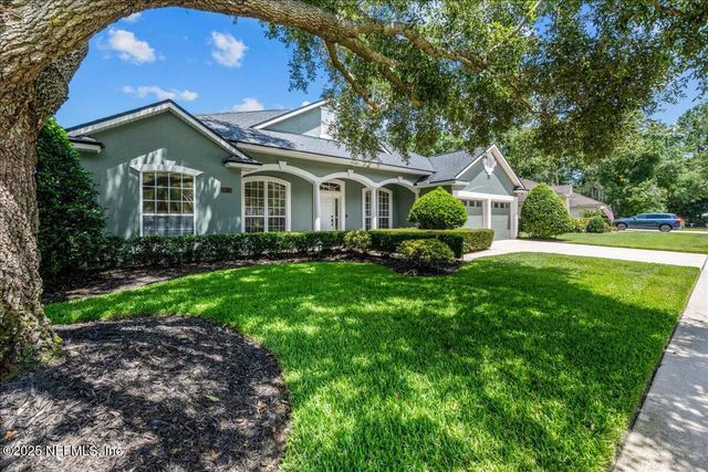1821 VISTA LAKES Drive, Fleming Island, FL 32003