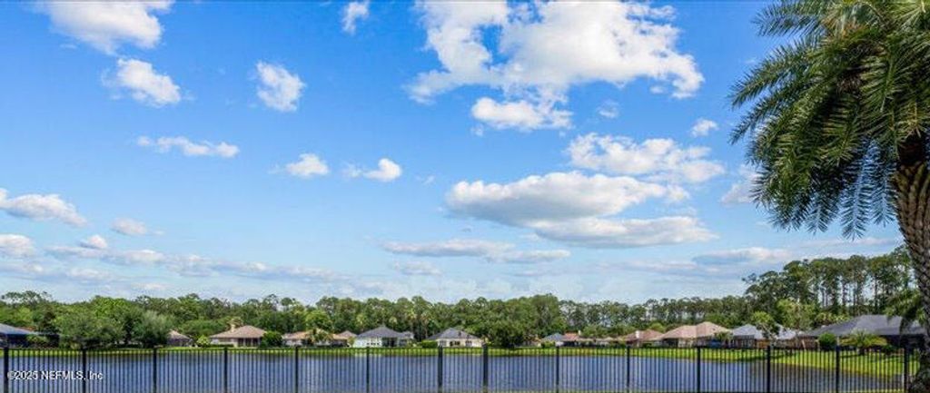 1821 VISTA LAKES Drive, Fleming Island, FL 32003