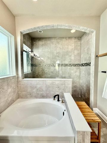 6414 SALT CREEK AVENUE, Apollo Beach, FL 33572