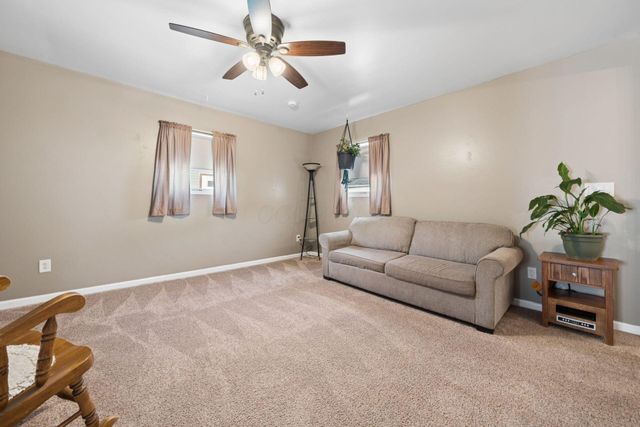 7324 Roshon Avenue, Reynoldsburg, OH 43068