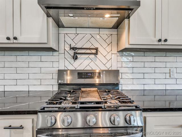 20381 S 381st East Avenue, Porter, OK 74454