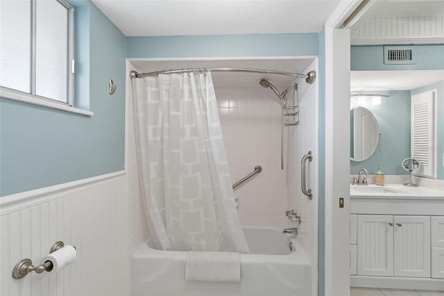 1 COLONY POINT DRIVE 16C, Punta Gorda, FL 33950