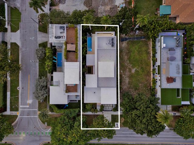 2130 S Miami Avenue, Miami, FL 33129