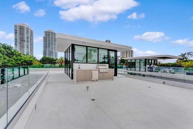 2130 S Miami Avenue, Miami, FL 33129