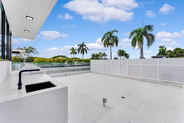 2130 S Miami Avenue, Miami, FL 33129