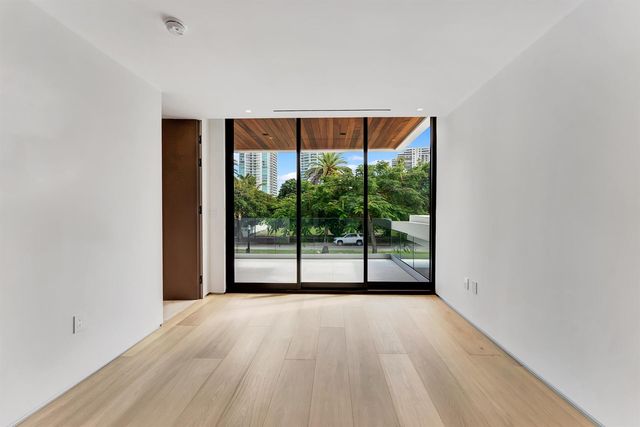 2130 S Miami Avenue, Miami, FL 33129
