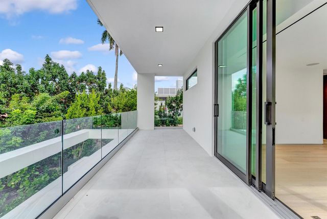 2130 S Miami Avenue, Miami, FL 33129