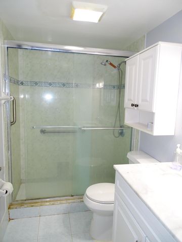 2200 Springdale Boulevard 316, Palm Springs, FL 33461