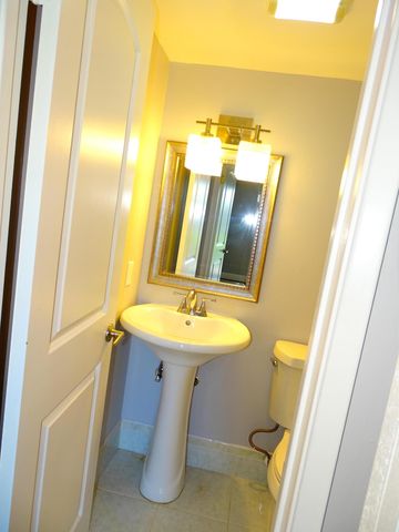 2200 Springdale Boulevard 316, Palm Springs, FL 33461