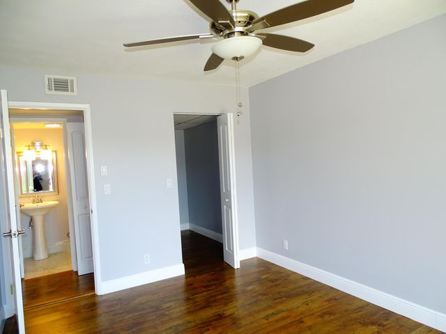 2200 Springdale Boulevard 316, Palm Springs, FL 33461